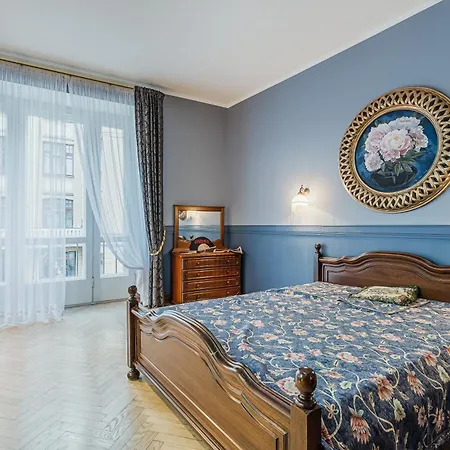 Revalia Freedom Square One Bedroom * Talin