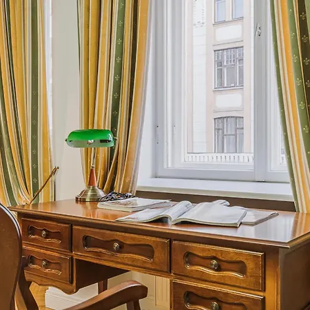 公寓 Revalia Freedom Square One Bedroom